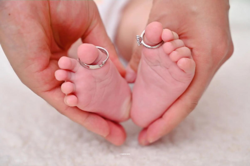 盱眙怀孕肚子一边高一边低